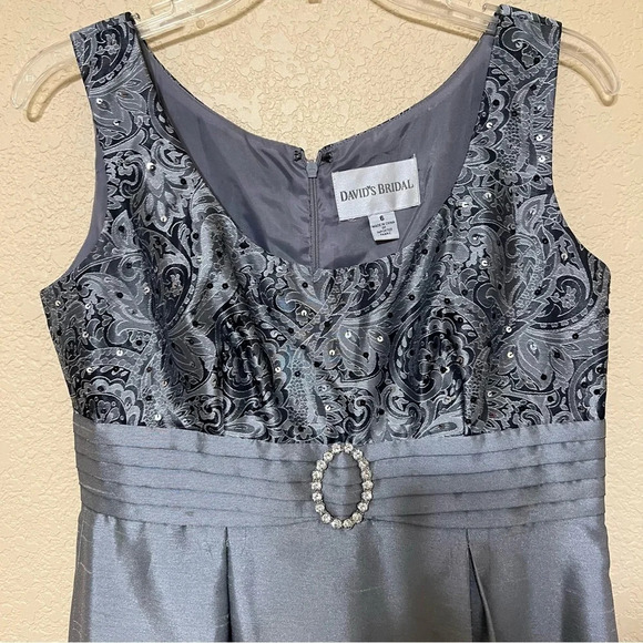 Davids Bridal Mother's Wedding Dress size 6 - Picture 5 of 16